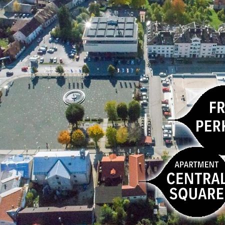 Studio Central Square Gospic Luaran gambar