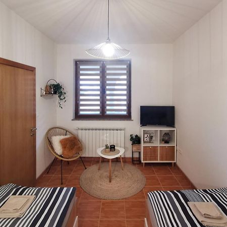 Studio Central Square Gospic Luaran gambar