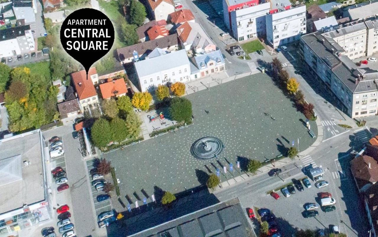 Studio Central Square Gospic Luaran gambar